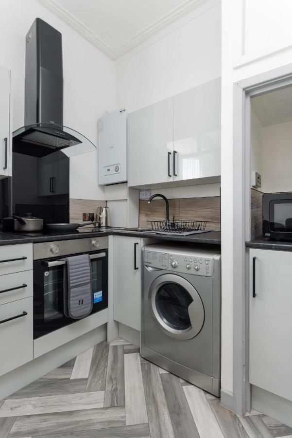 Newly Renovated Apartments In Liverpool - Extended Stay ภายนอก รูปภาพ