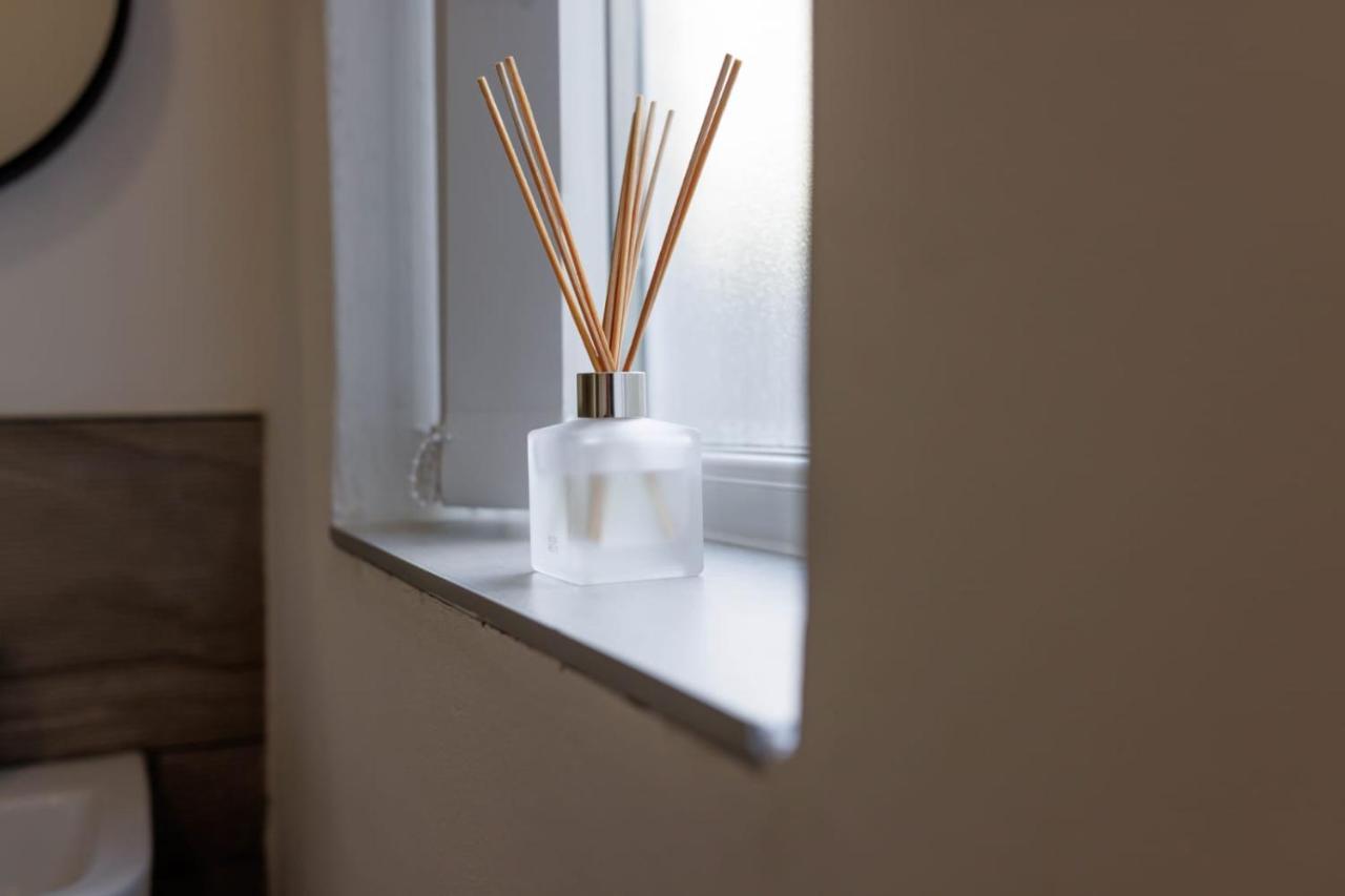 Newly Renovated Apartments In Liverpool - Extended Stay ภายนอก รูปภาพ