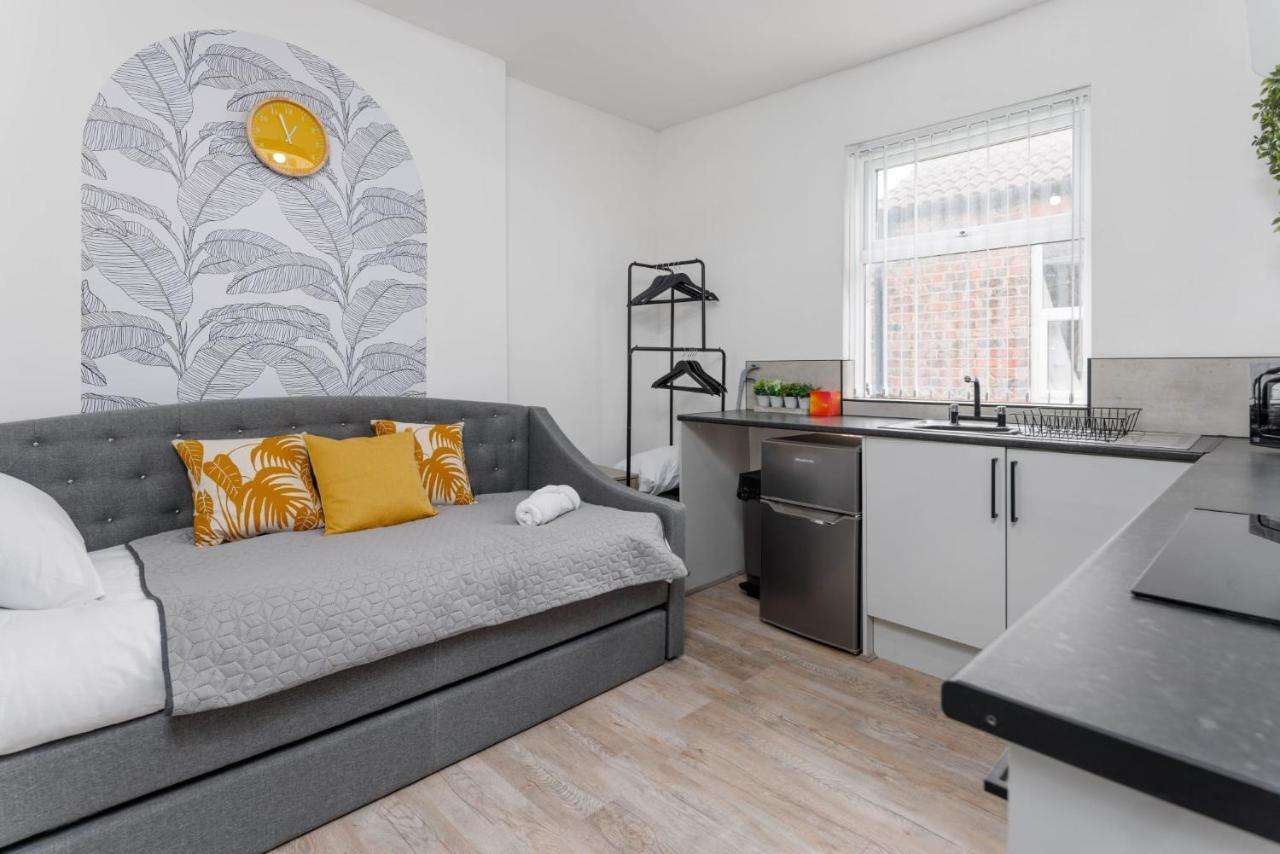 Newly Renovated Apartments In Liverpool - Extended Stay ภายนอก รูปภาพ