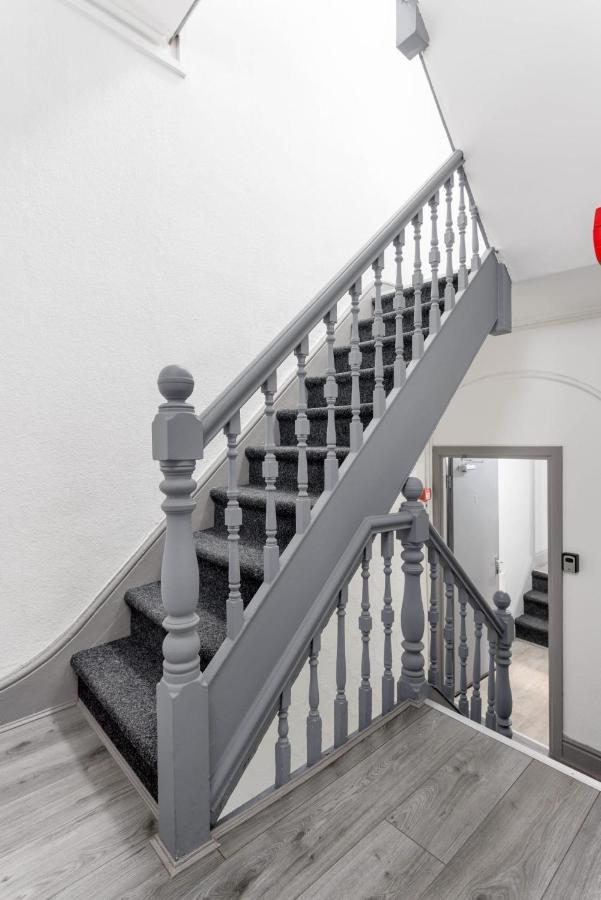 Newly Renovated Apartments In Liverpool - Extended Stay ภายนอก รูปภาพ