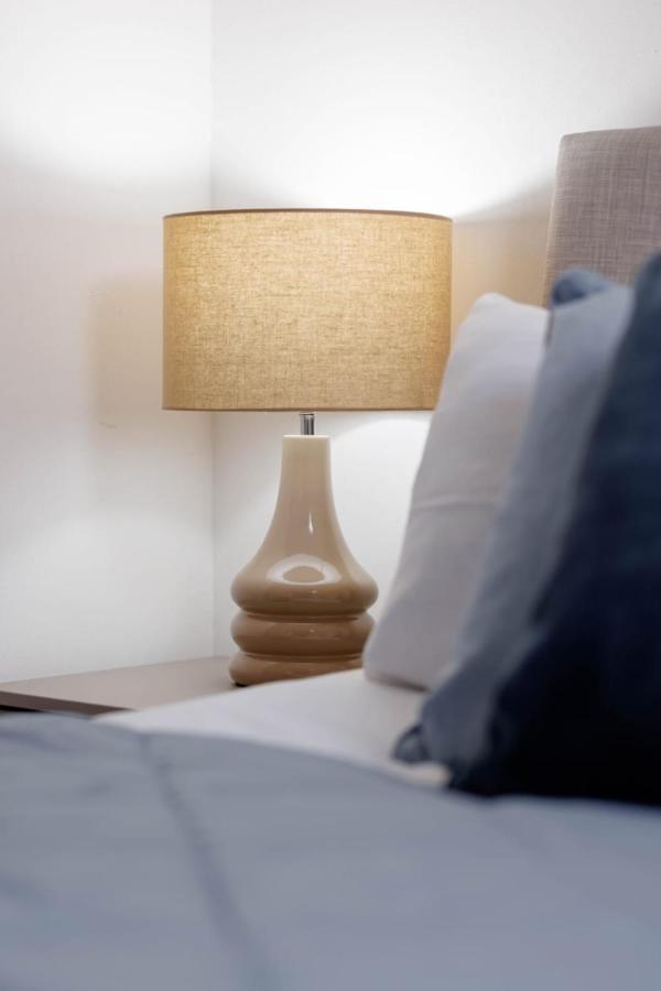 Newly Renovated Apartments In Liverpool - Extended Stay ภายนอก รูปภาพ