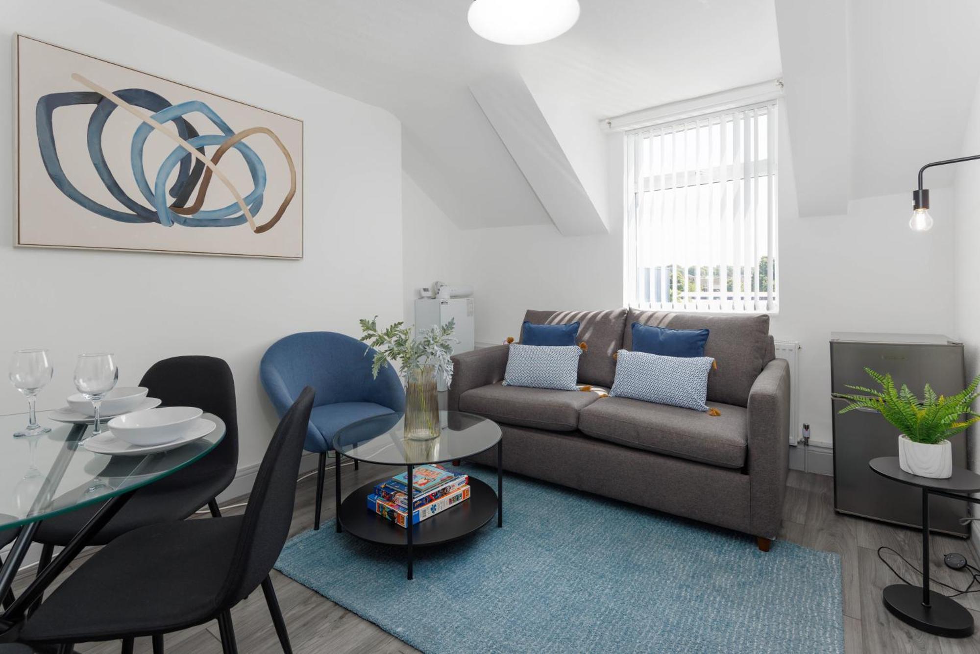 Newly Renovated Apartments In Liverpool - Extended Stay ภายนอก รูปภาพ