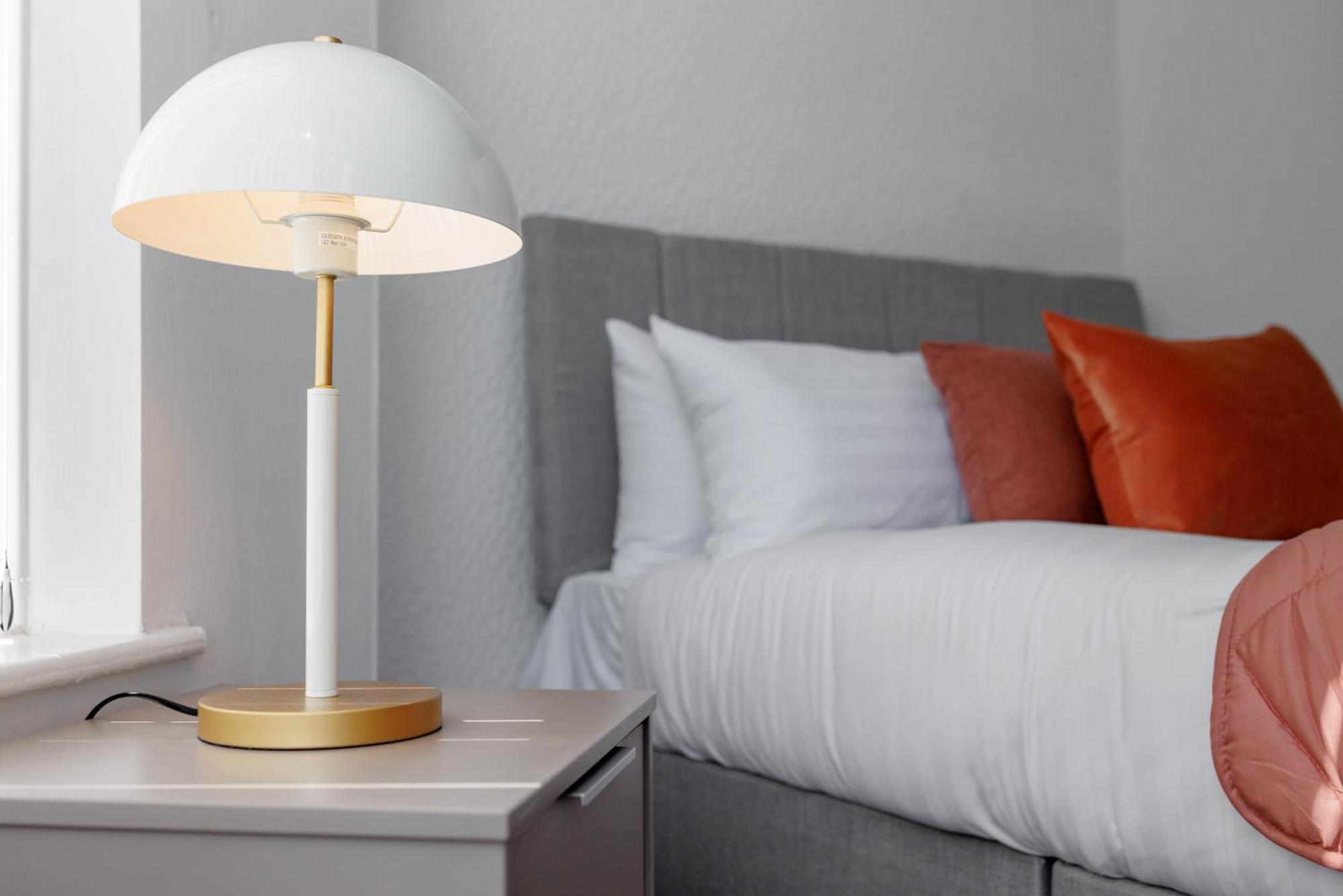 Newly Renovated Apartments In Liverpool - Extended Stay ภายนอก รูปภาพ