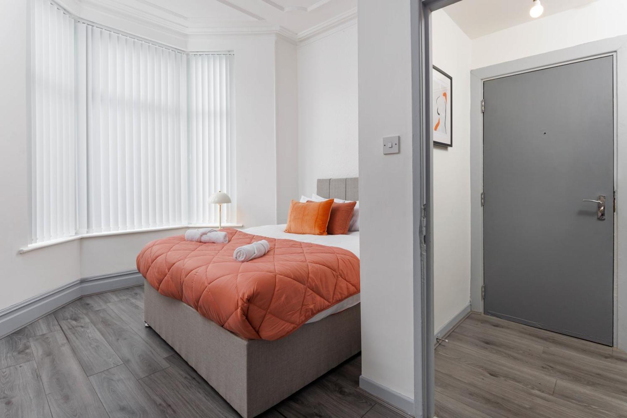 Newly Renovated Apartments In Liverpool - Extended Stay ภายนอก รูปภาพ