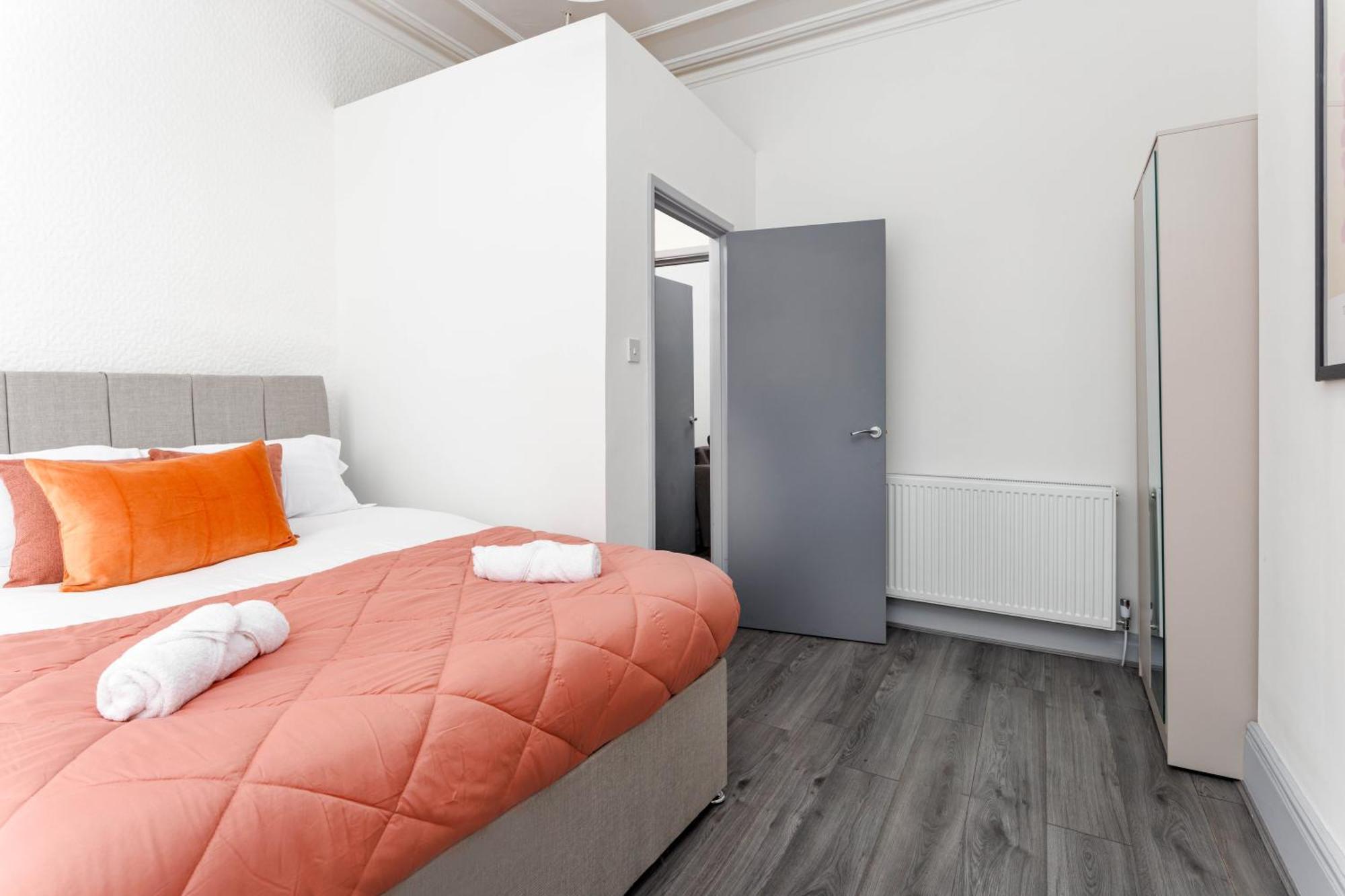 Newly Renovated Apartments In Liverpool - Extended Stay ภายนอก รูปภาพ