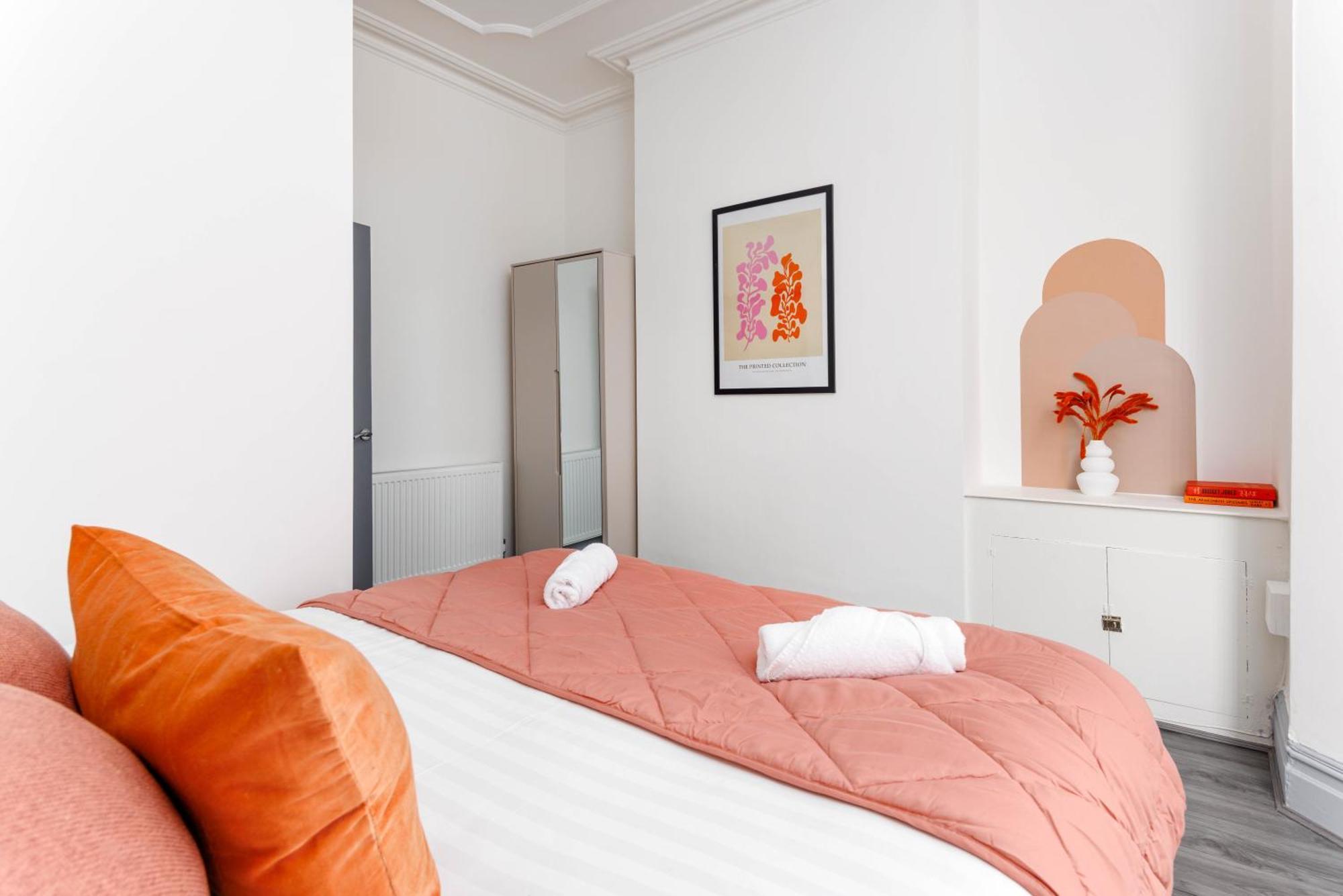 Newly Renovated Apartments In Liverpool - Extended Stay ภายนอก รูปภาพ